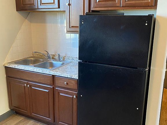 3rd image of 1920 Niagara St #11269454