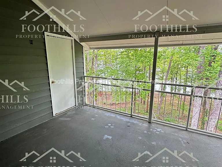 612 Northlake Dr — Photo 10