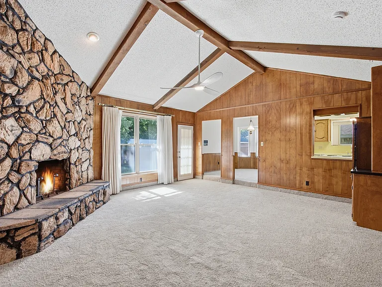 2505 Ironwood Ct — Photo 2