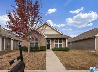 1259 Village Trl, Calera, AL 35040