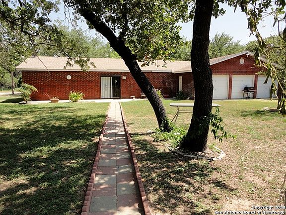 4th image of 980 Sherwood Forest Dr