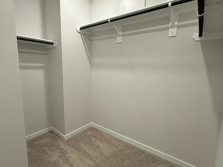 4018 Windy Whisper Dr — Photo 14