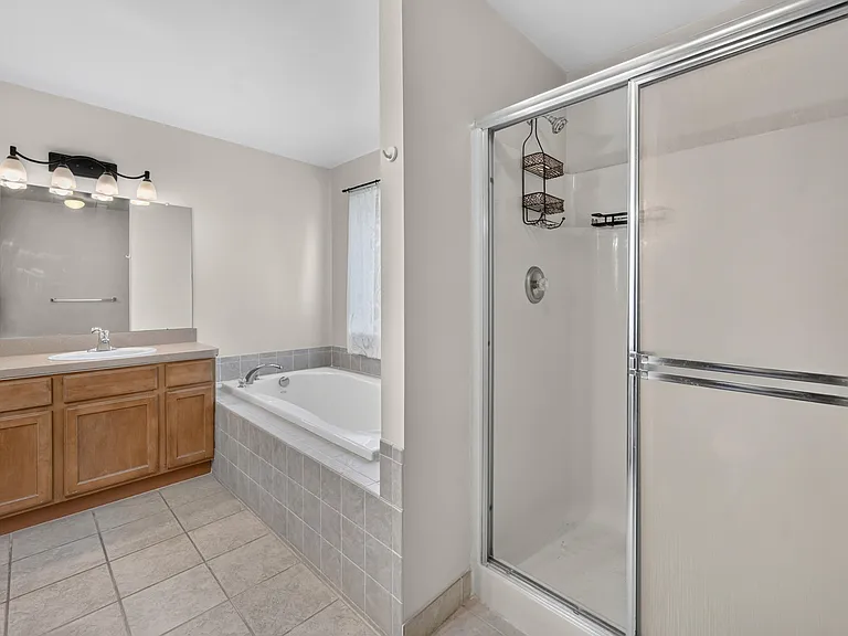 392 Sedgewood Ln — Photo 28