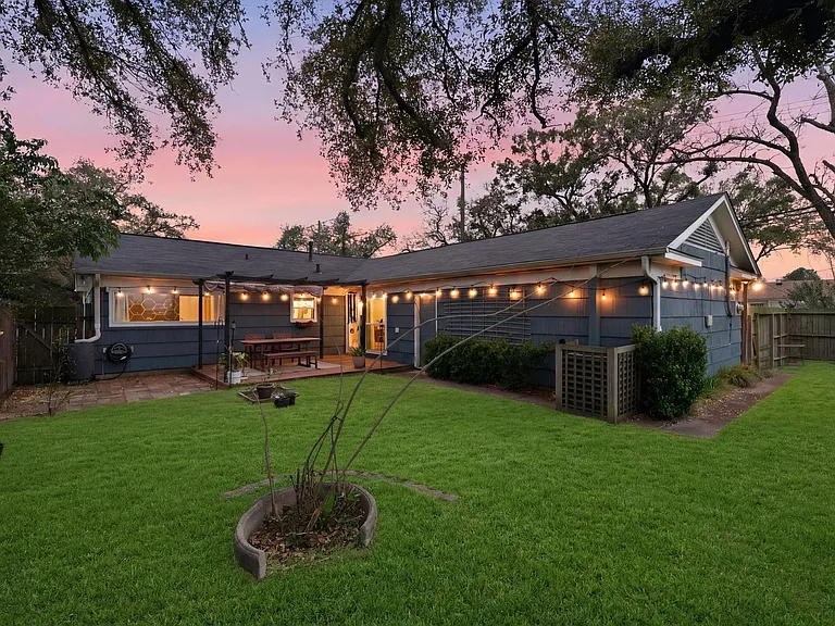 7962 Cedel Dr — Photo 4