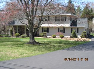 1747 W Circle Dr, Martinsville, NJ 08836