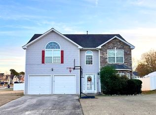 131 Laughlin Dr, Locust Grove, GA 30248