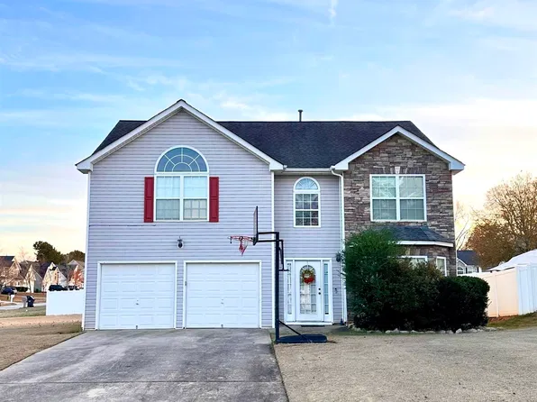 131 Laughlin Dr, Locust Grove, GA 30248