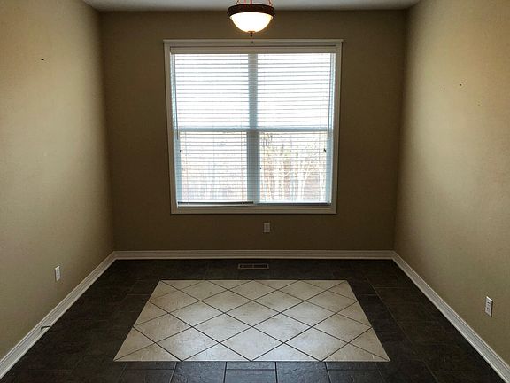 4th image of 4506 Turnbury Dr