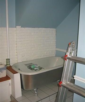 2nd image of 417 W Woodbine Ave