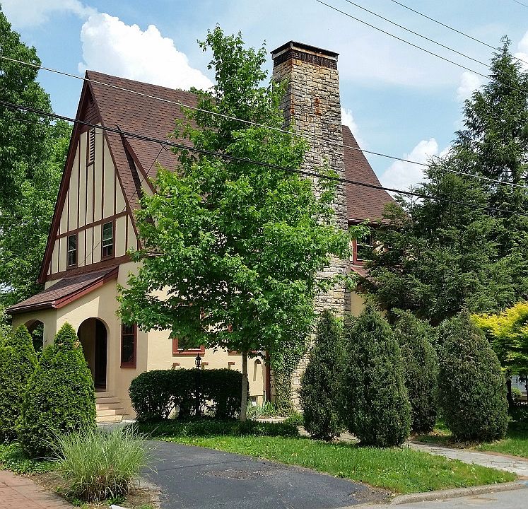 1st image of 513 Dover Rd