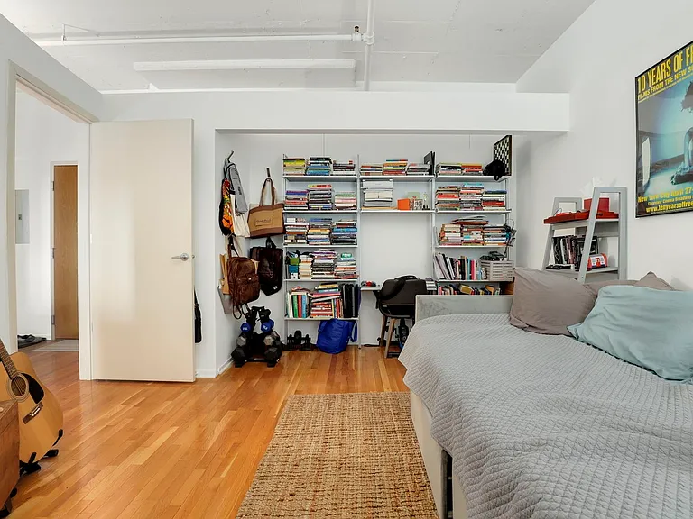 1530 S State St #16M — Photo 17