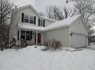 9261 Queensland Ln N, Maple Grove, MN 55311