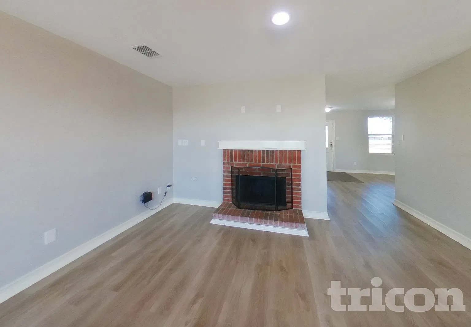 1513 Queen Annes Drive Burleson TX — Photo 3