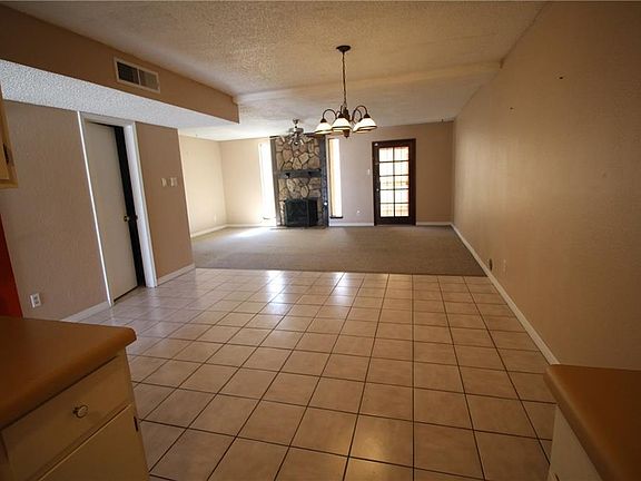 3rd image of 1594 Bengal Dr