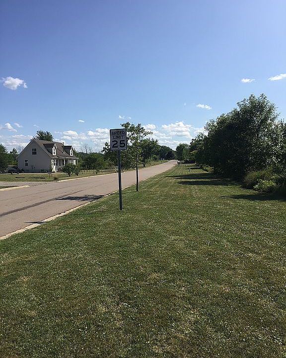 Tulip Drive, looking south.