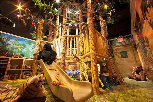 Rented by Mirador Real Estate | media 42