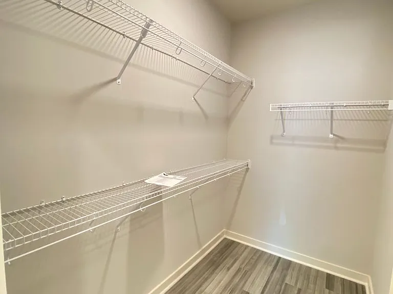 614 Spring St — Photo 5