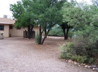 1348 E Madison Rd, Huachuca City, AZ 85616