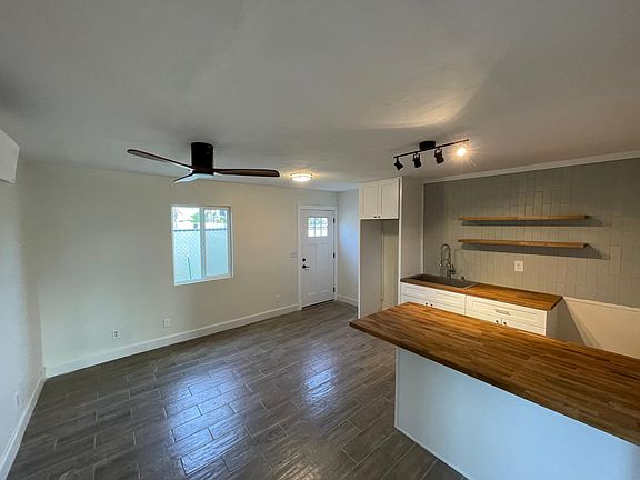 5th image of 121 W Washington Ave #2