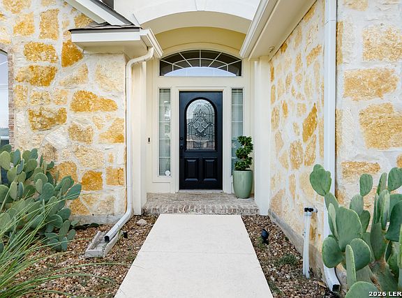 3rd image of 8910 Los Sonoma Rio