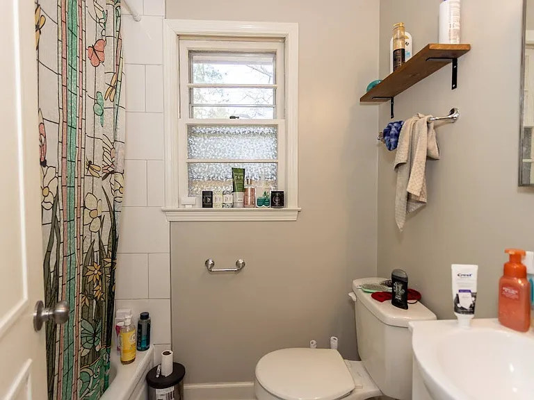 2411 Hunt Club Rd — Photo 16