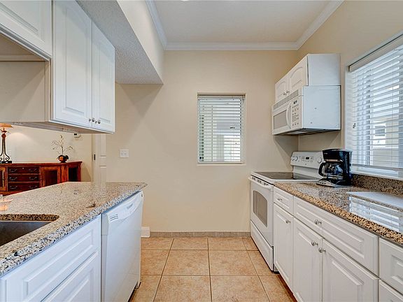 3rd image of 2531/2532 Boxwood Ln