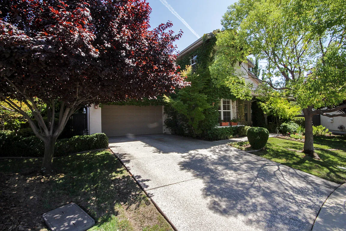 1133 Kestrel Ct photo 1