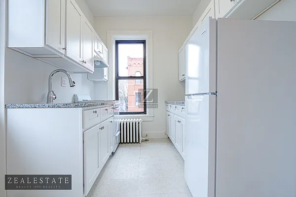 Rented by ZealEstate Group Inc | media 24