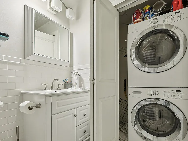 625 Bloomfield St #3 — Photo 9
