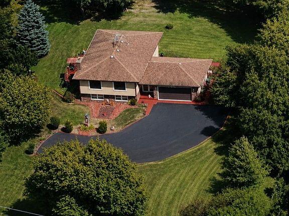 3rd image of 3914 Raycraft Rd