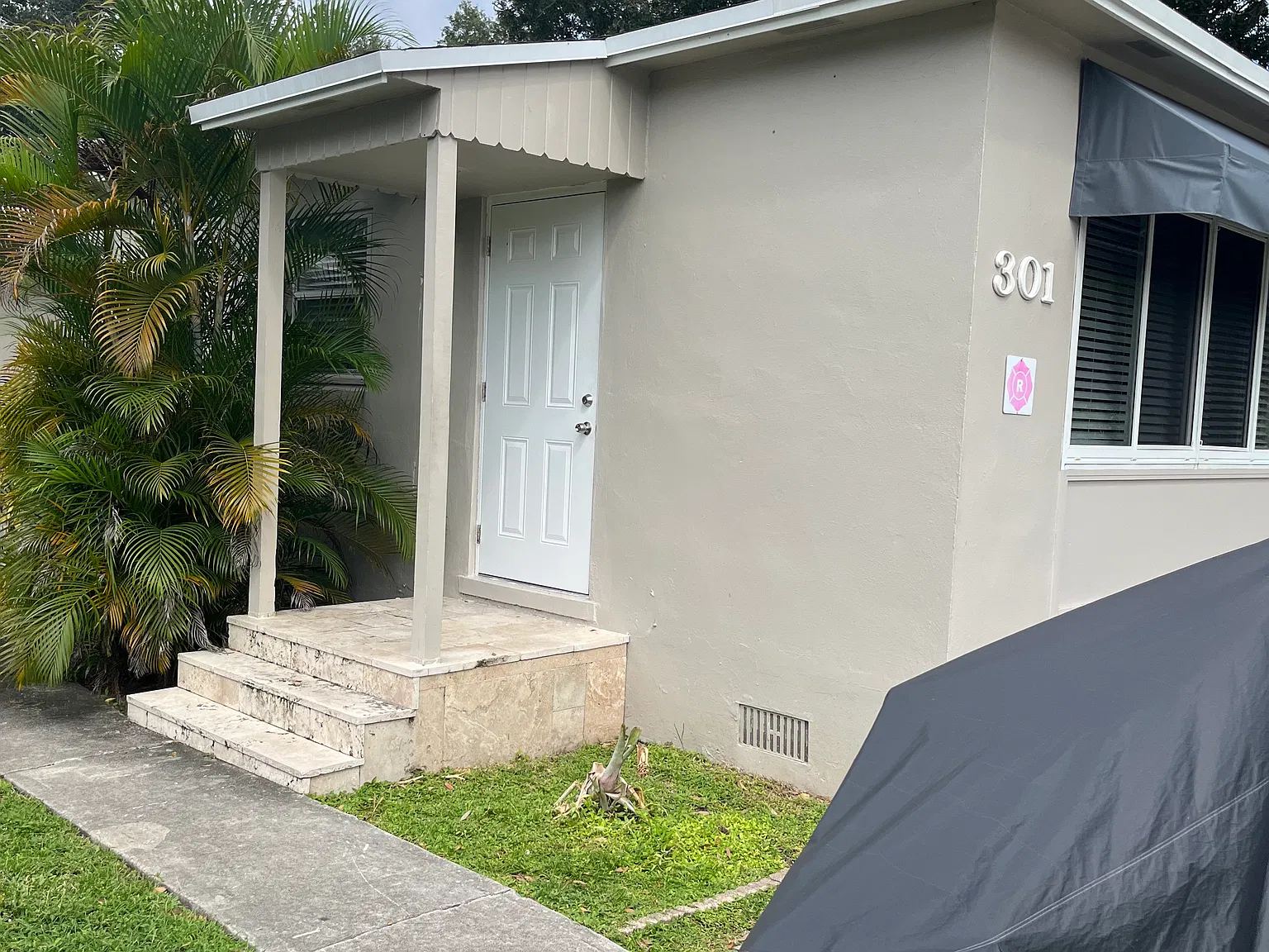 301 SW 12th Ct — Photo 2