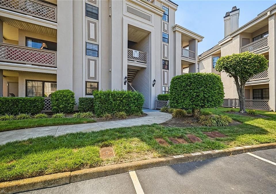 1st image of 409 Harbour Point APT 204