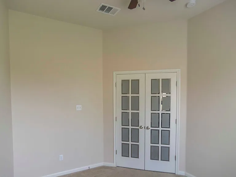 2542 Ravenwood Dr — Photo 14