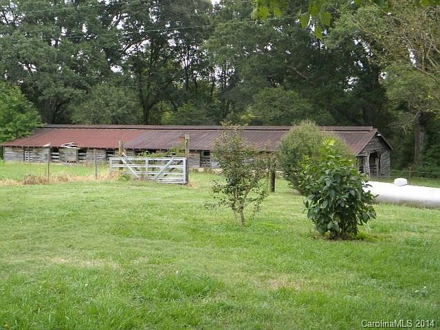 2nd image of 4618 Love Mill Rd