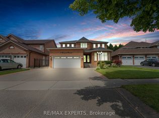 8 Chickadee Cres, Brampton, ON L6Z 3L5