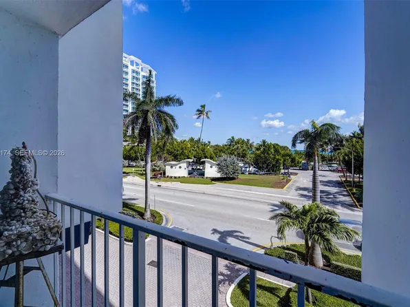6450 Collins Ave APT 202, Miami Beach, FL 33141