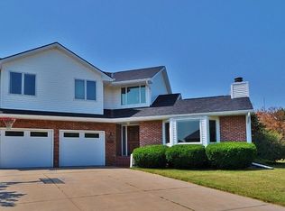4501 Elk Ridge Rd, Lincoln, NE 68516