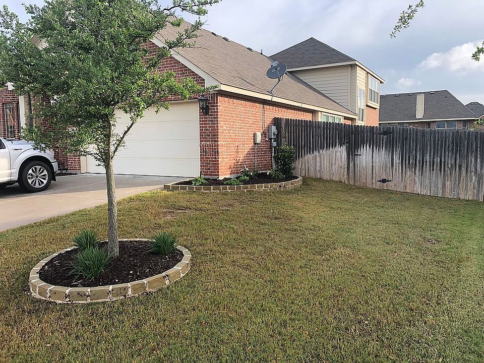 2nd image of 5410 Leander Way