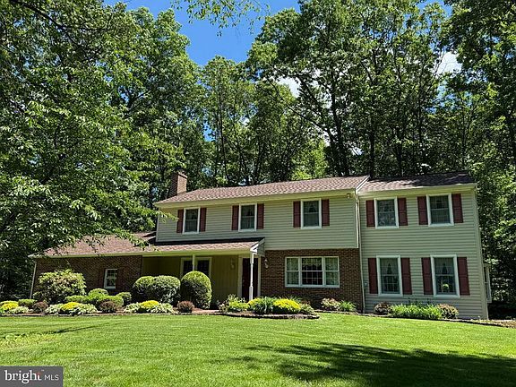 3rd image of 2114 Yerger Rd