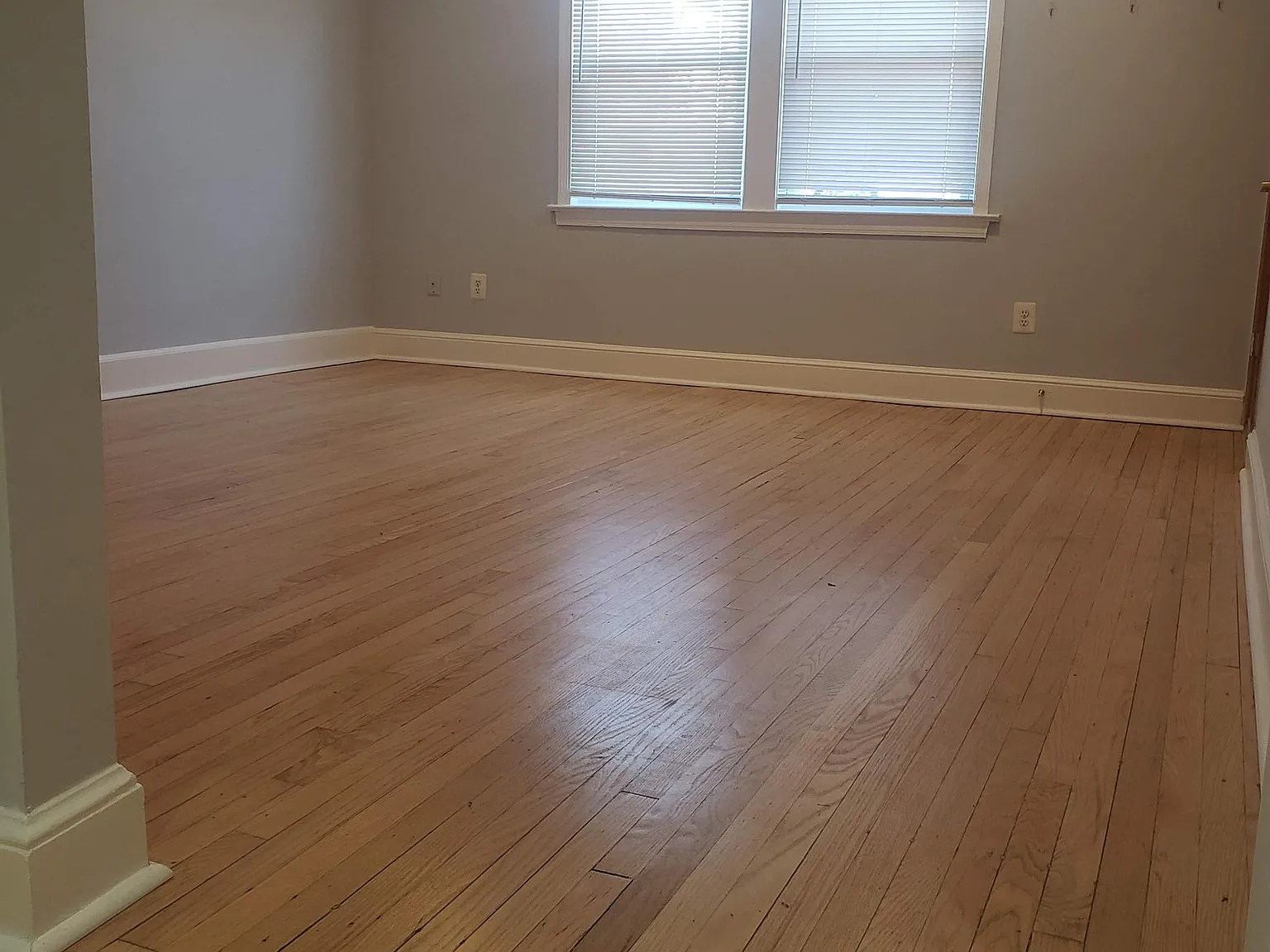 214 20th Street NE — Photo 2
