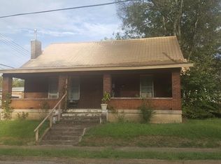 209 N Caldwell St, Paris, TN 38242