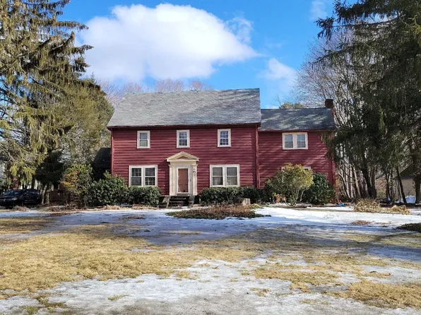 197 N Main St, North Smithfield, RI 02896