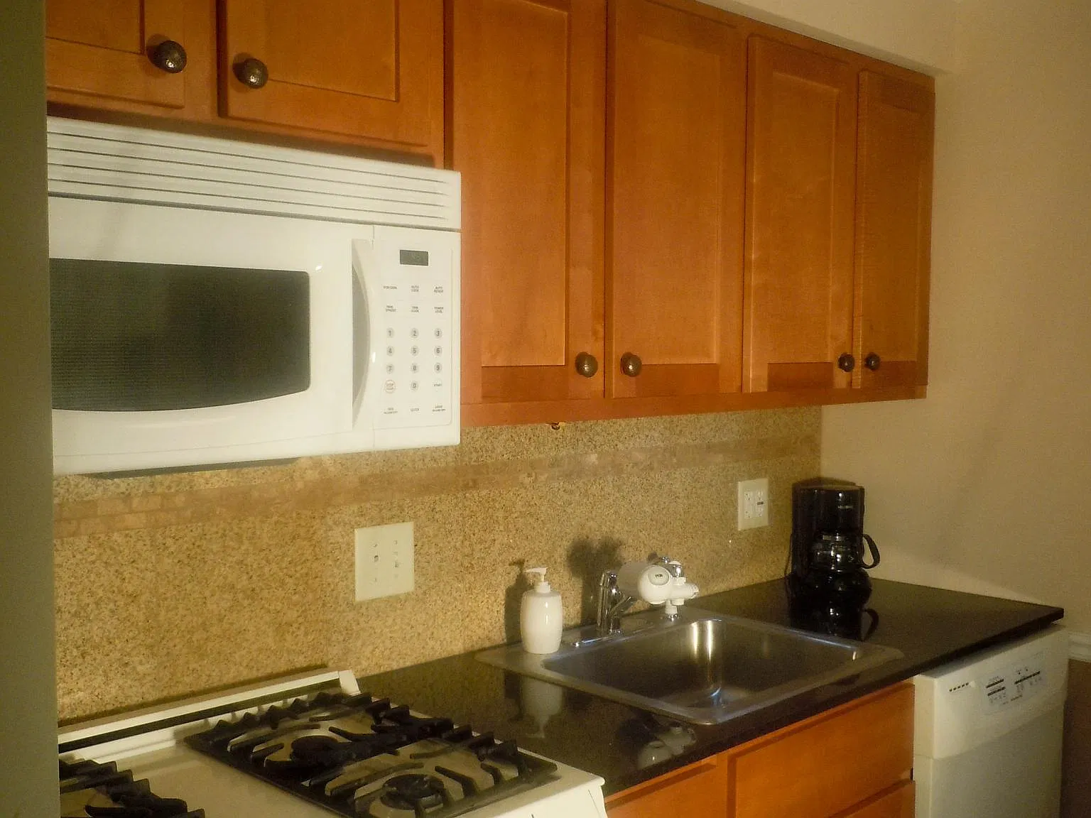 1 bed, $1,475 — Photo 4