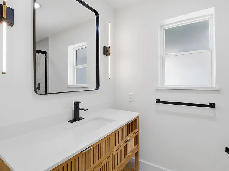 7076 Briarmeadow Dr — Photo 9