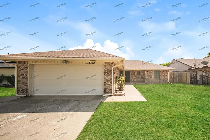 13312 Eastvalley Rd