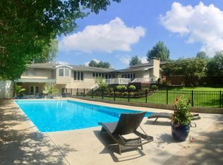 1139 Sherwood Rd, Paducah, KY 42001