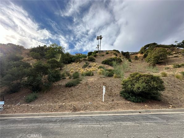 2879 Stonehill Dr, Altadena, CA 91001