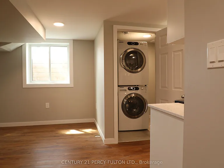 24 Flower St #BASEMENT — Photo 10