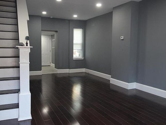 2nd image of 3086 Memphis St