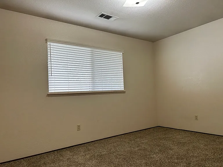 3255 Holly Dr #A — Photo 8